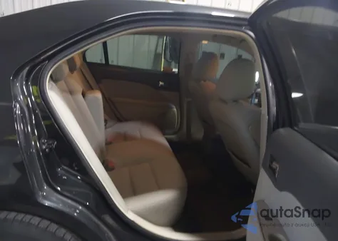 2010 Ford Fusion Se from USA, damaged, VIN 3FAHP0HG2AR403324